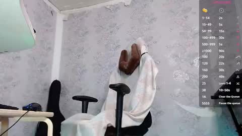 Daniel and Alex online show from 09-10-25, 05:51