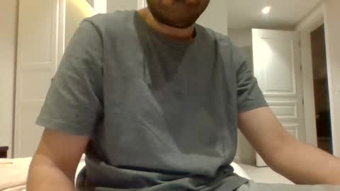 Snapshot of efen0502 chatting on 01-30-25, 06:32 Naughty Boy online show from 01-30-25, 06:32