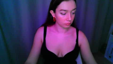 Snapshot of effie_balconii chatting on 11-16-25, 01:49 effie_balconii online show from 11-16-25, 01:49