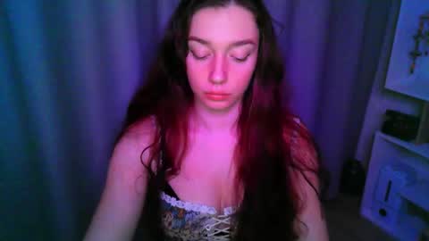 Snapshot of effie_balconii chatting on 11-19-25, 02:06 effie_balconii online show from 11-19-25, 02:06