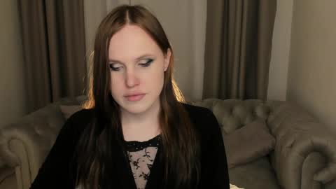 Effie Mur online show from 04-21-26, 08:34