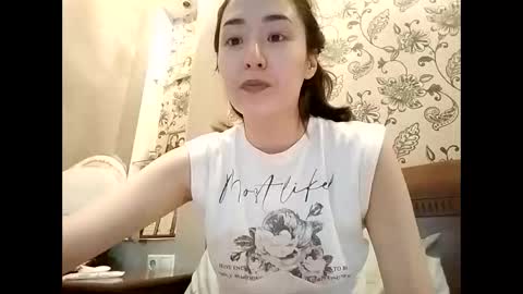 Effy online show from 04-28-26, 04:23