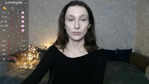 Anna online show from 11-23-25, 05:07