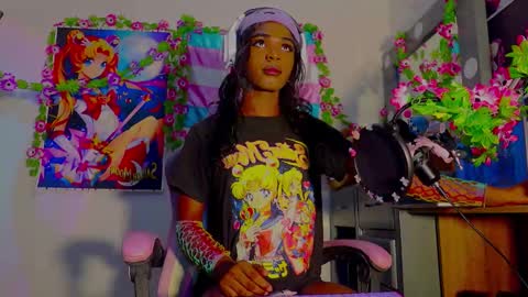 Snapshot of effy_marinn chatting on 10-24-25, 08:11 effy_marinn online show from 10-24-25, 08:11