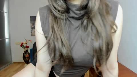 Effy Royse online show from 05-29-26, 05:38