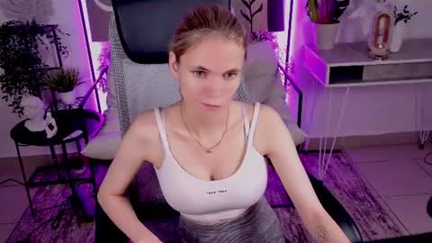 Effy online show from 07-13-26, 01:03