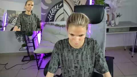 Effy online show from 07-28-26, 08:52