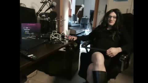 efi_crossou online show from 11-14-25, 12:09