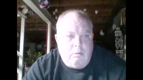 Snapshot of efriff chatting on 04-24-26, 11:12 efriff online show from 04-24-26, 11:12
