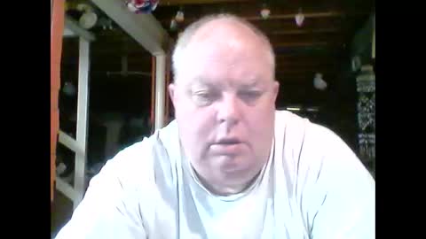 Snapshot of efriff chatting on 05-20-26, 09:37 efriff online show from 05-20-26, 09:37