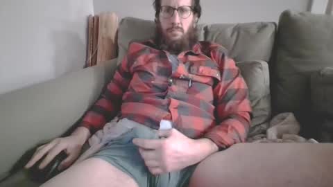 Snapshot of eggplantout chatting on 01-26-25, 12:58 Eggplant Out online show from 01-26-25, 12:58