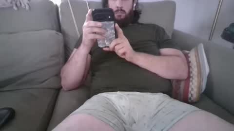 Snapshot of eggplantout chatting on 11-16-25, 09:09 Eggplant Out online show from 11-16-25, 09:09