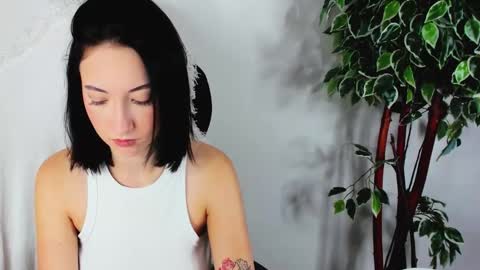 eileenmoores online show from 09-10-25, 06:02