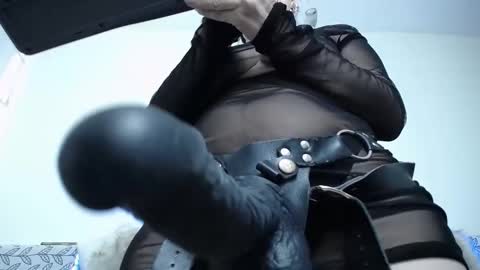 Snapshot of eileenqueen23 chatting on 12-09-24, 09:05 Eileen online show from 12-09-24, 09:05