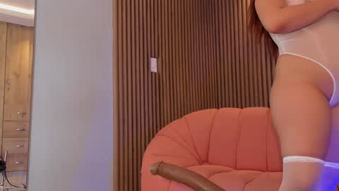 Eilin online show from 12-17-24, 04:21