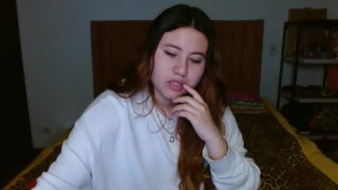 Snapshot of eimy_collin chatting on 02-10-25, 08:53 EIMY   MODEL INDEPENDENT online show from 02-10-25, 08:53