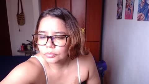 eimy_saenzz online show from 02-01-26, 05:33