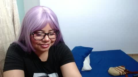 eimy_saenzz online show from 05-01-26, 01:32