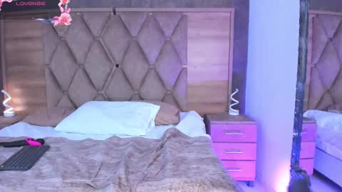 Snapshot of eimyandmaxi chatting on 12-05-25, 08:49 YG COUPLE online show from 12-05-25, 08:49