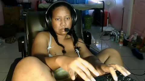 Eirondra Valeen online show from 02-05-26, 03:11