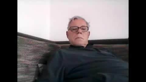 eisbaer1957 online show from 12-15-24, 08:52