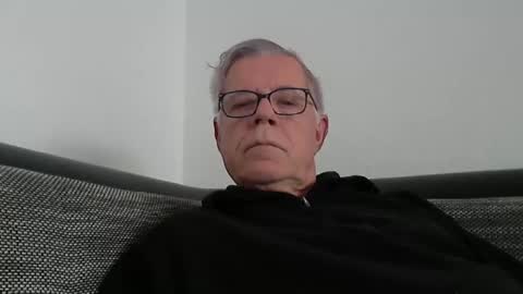 eisbaer1957 online show from 02-23-25, 07:44