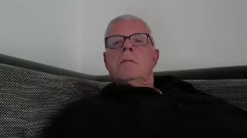 eisbaer1957 online show from 03-19-26, 05:17