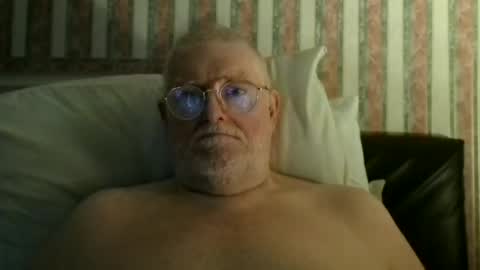 eketman1964 online show from 12-13-25, 10:59