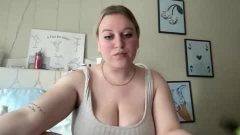 Snapshot of ekl22 chatting on 05-28-26, 09:34 ekl22 online show from 05-28-26, 09:34