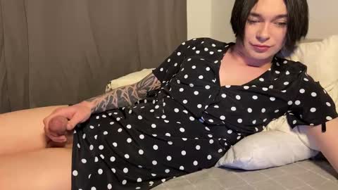 Snapshot of ekoebm chatting on 11-10-25, 11:04 Sweeet popcorn online show from 11-10-25, 11:04