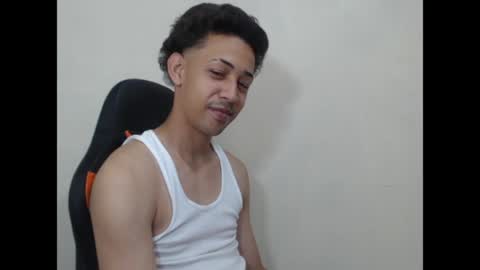 Instagram BelowAbajo online show from 05-20-26, 03:13