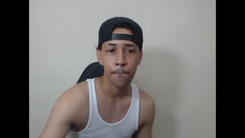 Instagram BelowAbajo online show from 05-21-26, 03:02