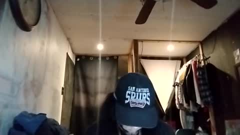 Snapshot of el_mucho210 chatting on 05-12-26, 01:14 el_mucho210 online show from 05-12-26, 01:14