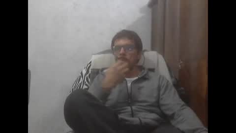 Snapshot of el_principe_veryhot chatting on 03-11-25, 06:43 el_principe_veryhot online show from 03-11-25, 06:43