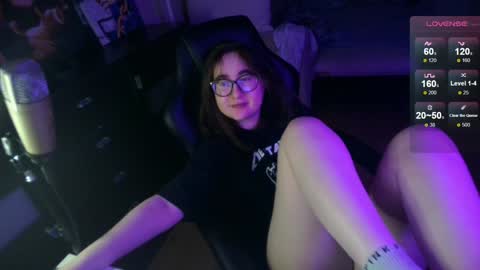 Snapshot of el_sweety chatting on 01-09-25, 01:24 If you like it when I meow give me a thumbs up online show from 01-09-25, 01:24