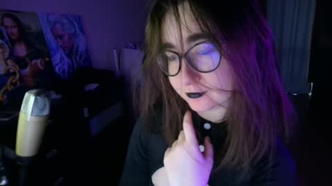 Snapshot of el_sweety chatting on 01-21-25, 10:08 If you like it when I meow give me a thumbs up online show from 01-21-25, 10:08