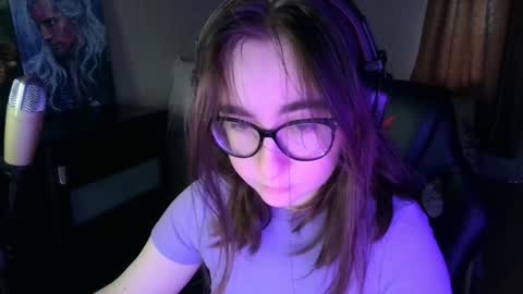 Snapshot of el_sweety chatting on 01-31-25, 09:59 If you like it when I meow give me a thumbs up online show from 01-31-25, 09:59