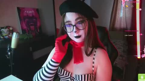 Snapshot of el_sweety chatting on 10-21-25, 08:15 If you like it when I meow give me a thumbs up online show from 10-21-25, 08:15