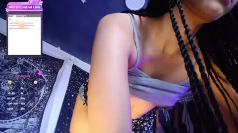 Ela  Help me reach 100 thumbs up online show from 01-29-25, 02:21