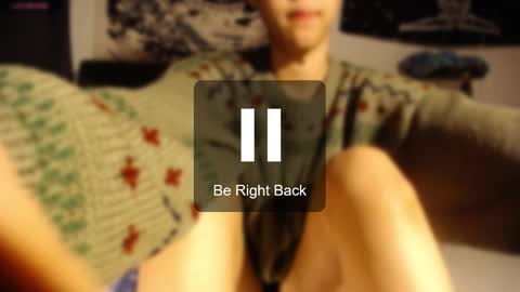 Ela  Help me reach 100 thumbs up online show from 02-03-25, 03:20