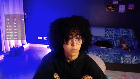 Ela  Help me reach 100 thumbs up online show from 03-01-25, 02:26