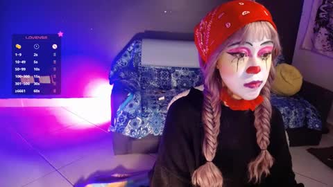 Ela  Help me reach 100 thumbs up online show from 03-08-25, 08:00