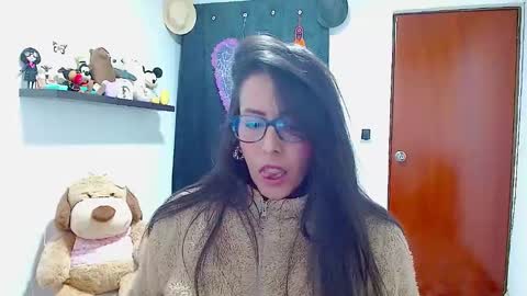 Snapshot of ela_3611 chatting on 12-31-24, 05:44 ela_3611 online show from 12-31-24, 05:44