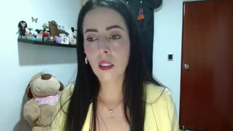 Snapshot of ela_3611 chatting on 02-05-25, 12:20 ela_3611 online show from 02-05-25, 12:20