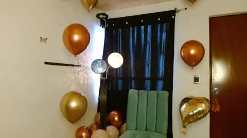 Snapshot of ela_3611 chatting on 09-19-25, 04:51 ela_3611 online show from 09-19-25, 04:51