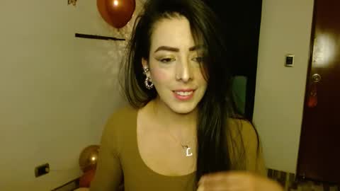 Snapshot of ela_3611 chatting on 09-23-25, 01:19 ela_3611 online show from 09-23-25, 01:19