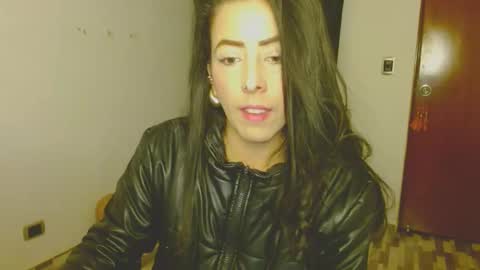 Snapshot of ela_3611 chatting on 11-05-25, 05:51 ela_3611 online show from 11-05-25, 05:51