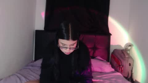 Snapshot of ela_lovely chatting on 04-05-26, 03:04 Ela online show from 04-05-26, 03:04