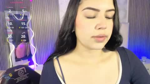 ela_tay1 online show from 04-17-26, 07:17