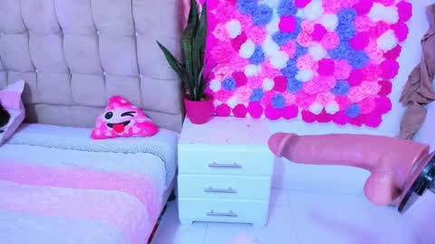 Ela  online show from 02-03-25, 04:57